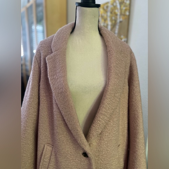 Old Navy - dusty rose blush color fuzzy coat - Picture 2 of 10